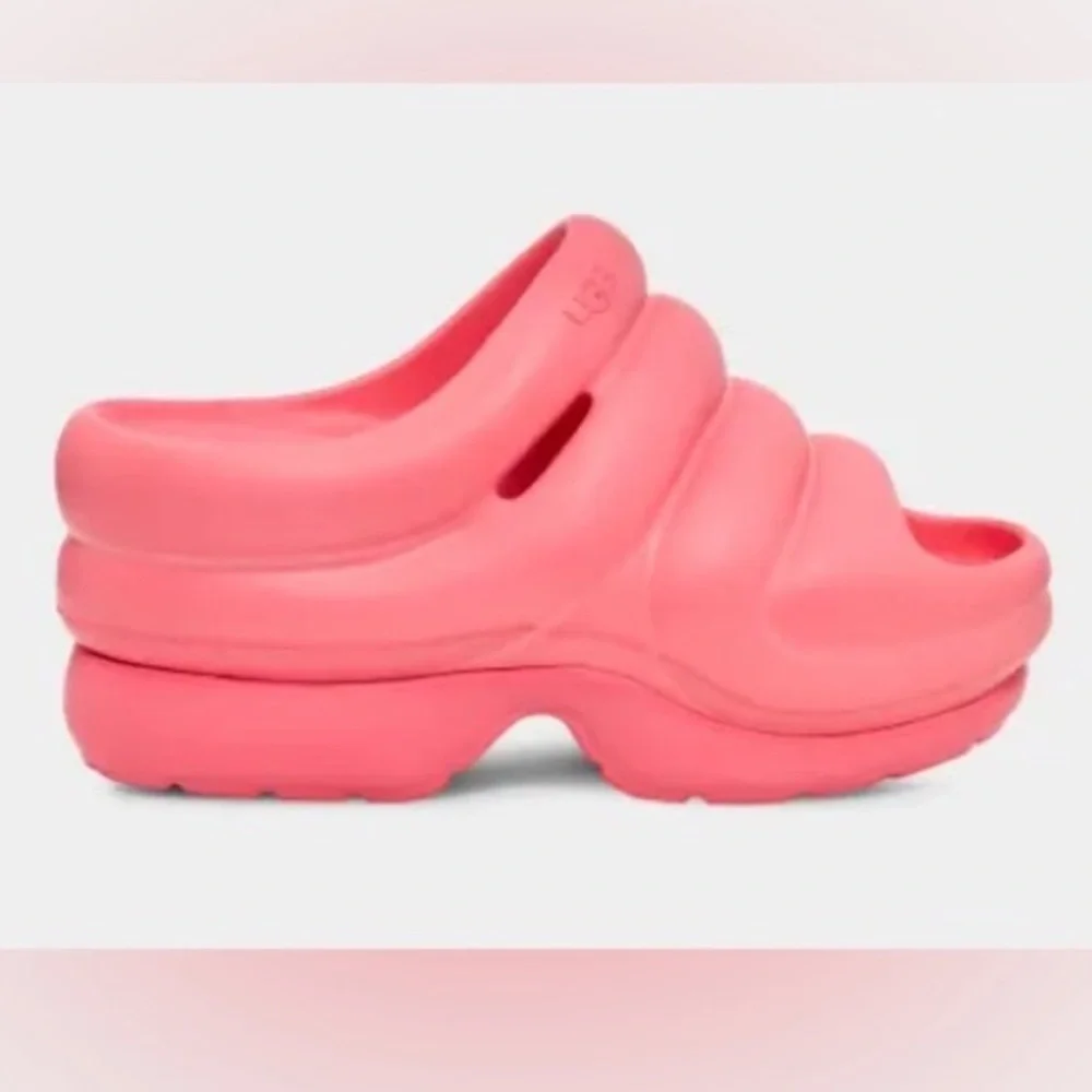 UGG Women's Pink Sandals